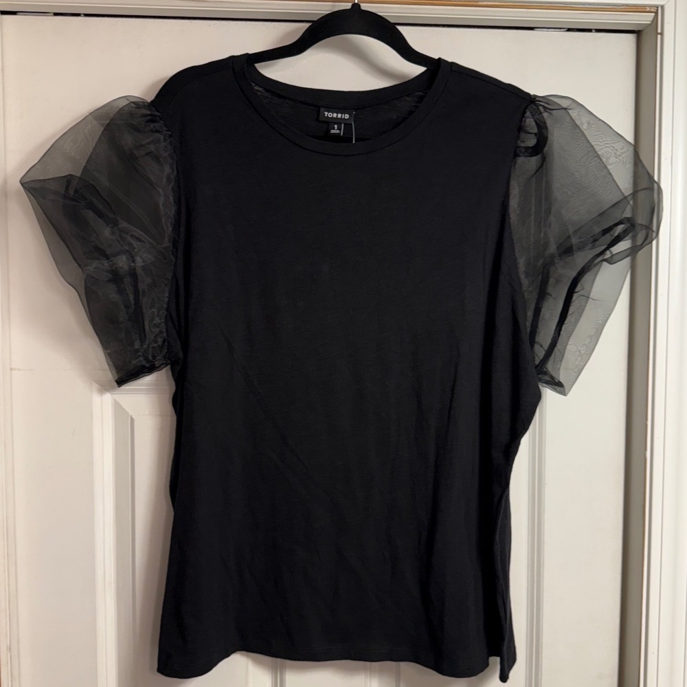 Torrid Heritage Slub Crew Neck Tulle Puff Sleeve Tee Deep Black Size 1 1X 14-16